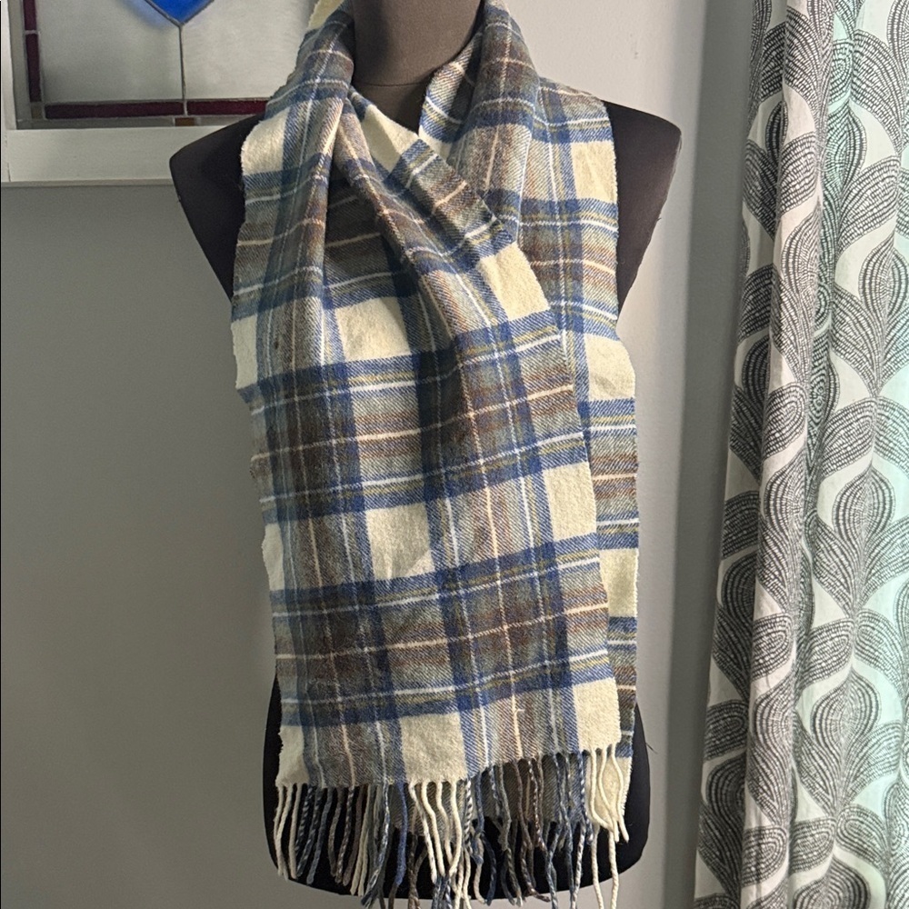James Pringle Weavers 100% Pure New Wool Plaid Scarf